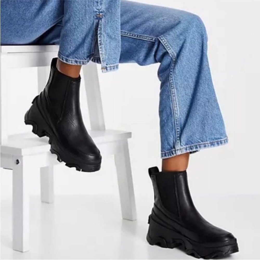 SOREL Brex Waterproof Chelsea Black Leather Boot Pull-On Women's Size 7.5